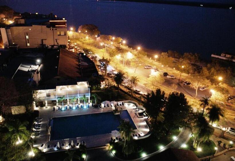 اتاق استاندارد با چشم‌انداز رودخانه, Turismo Hotel Casino