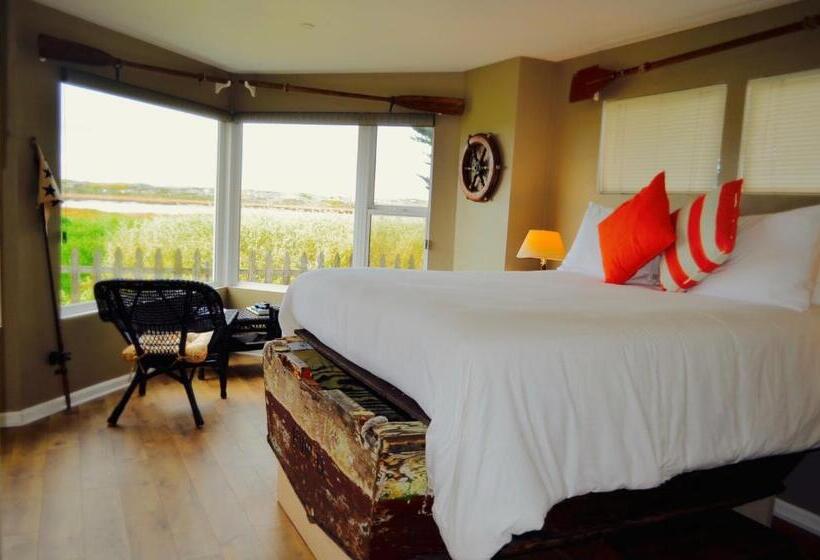 디럭스 룸, Captain's Inn At Moss Landing