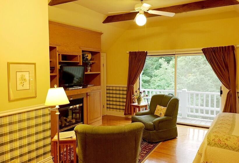Люкс, Highland Lake Inn & Resort  Flat Rock