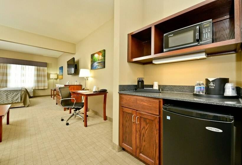 סוויטה, Green Mill Village Hotel & Suites, Bw Signature Collection