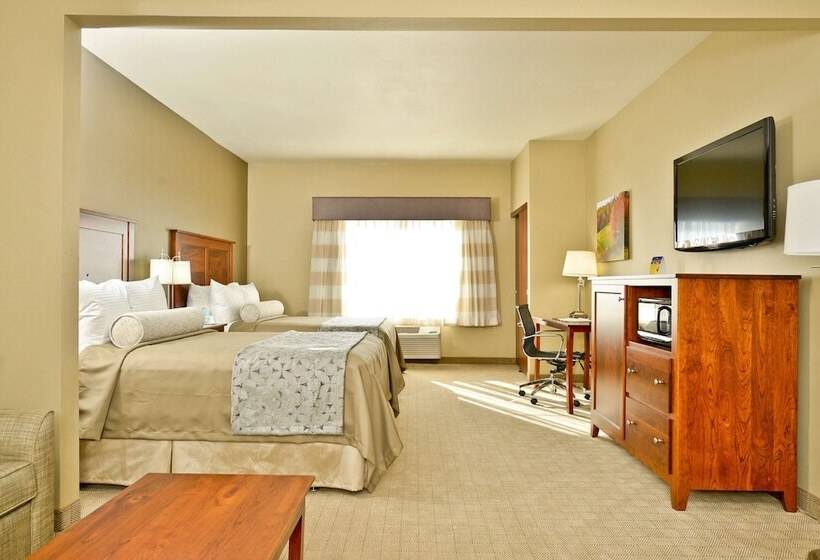 סוויטה מותאמת לאדם עם מוגבלויות, Green Mill Village Hotel & Suites, Bw Signature Collection