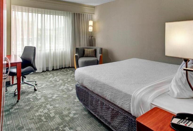 キングサイズベッドのスタンダードルーム, Courtyard By Marriott Anniston Oxford
