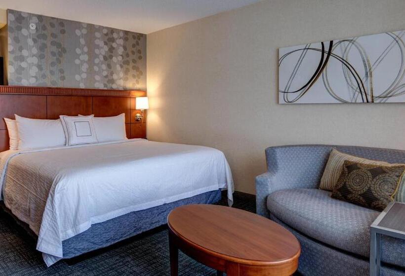 스탠다드 룸 킹사이즈 침대, Courtyard By Marriott Hadley Amherst