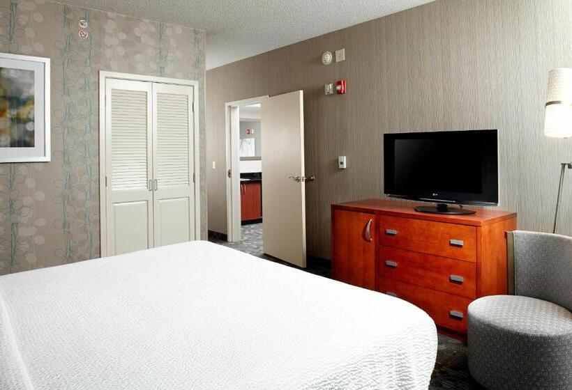 Люкс, Courtyard Pittsburgh Greensburg