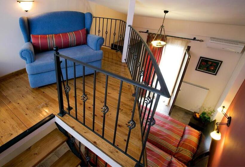 Пятиместный Стандартный Номер, Dimosthenis Traditional Guesthouse