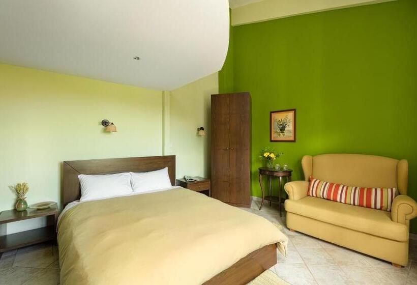 Четырехместный Номер Стандарт, Dimosthenis Traditional Guesthouse
