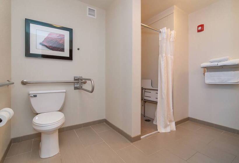장애인을 위한 스탠다드 룸, Hilton Garden Inn Preston Casino Area