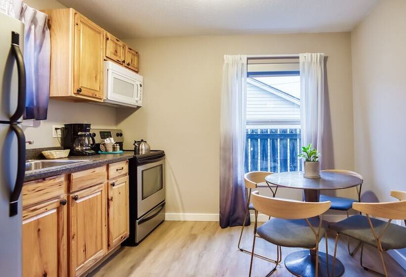 Люкс, Inn At Haystack Rock