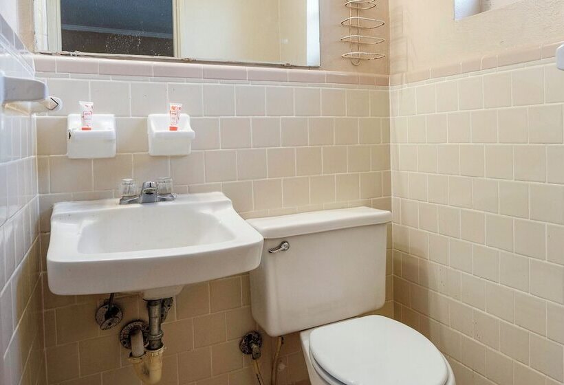 Номер Стандарт, OYO Hotel Opp AL, Floral Hwy