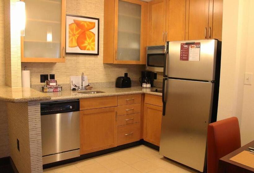 Студио Стандарт Кровать Кинг, Residence Inn Newport News Airport