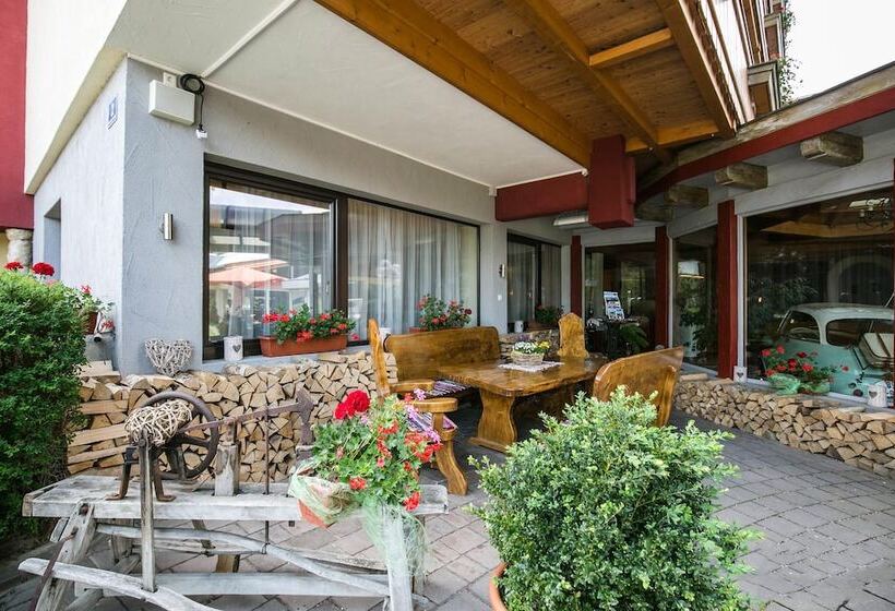 اتاق استاندارد با چشم‌انداز کوهستان, Vötter S Hotel In Kaprun Am Kitzsteinhorn   Skibus Direkt