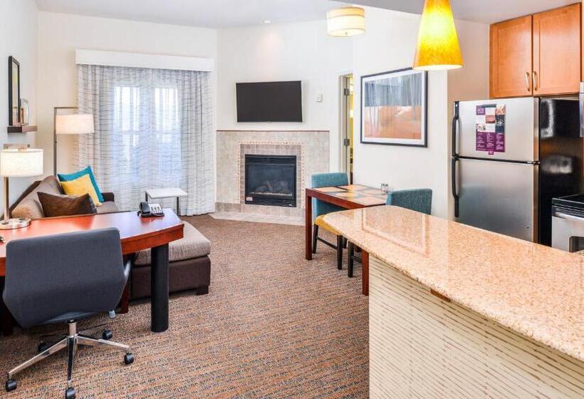 Люкс Кровать Кинг, Residence Inn Waynesboro