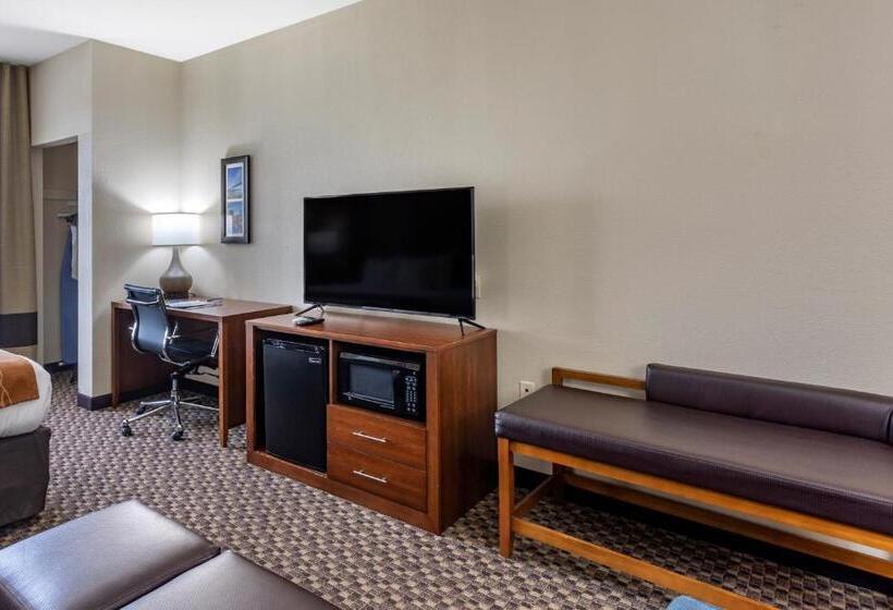 장애인을 위한 스위트, Comfort Inn & Suites Atokamillington