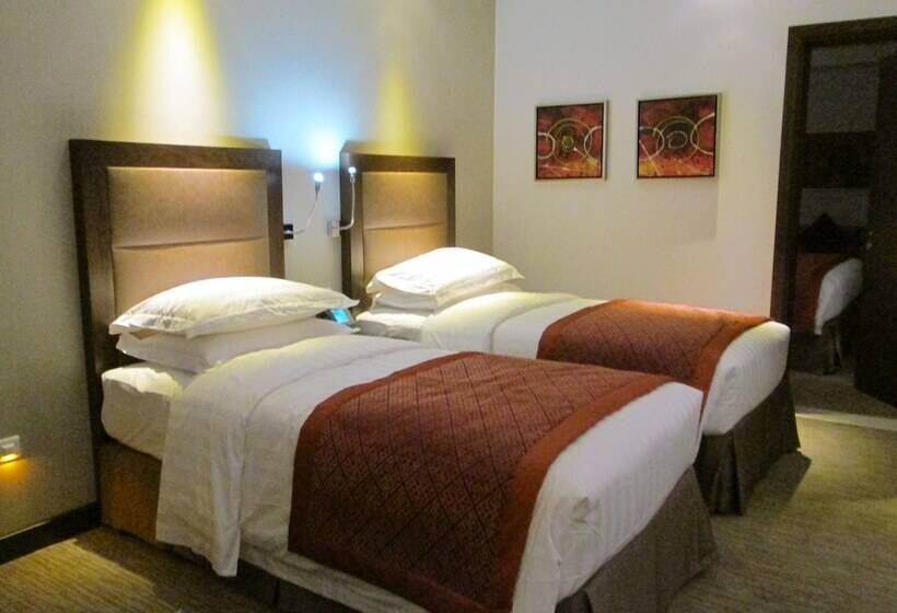 Номер Премиум, Crowne Plaza Madinah, An Ihg