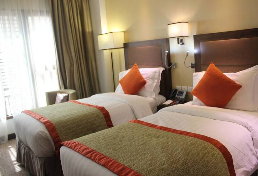Номер Премиум, Crowne Plaza Madinah, An Ihg