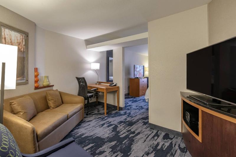 Люкс Кровать Кинг, Fairfield Inn & Suites By Marriott Texarkana