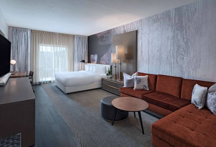 Люкс, Hyatt Centric The Woodlands