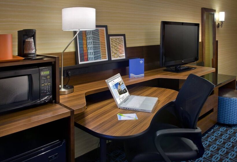 套房, Fairfield Inn & Suites By Marriott Watertown Thousand Islands
