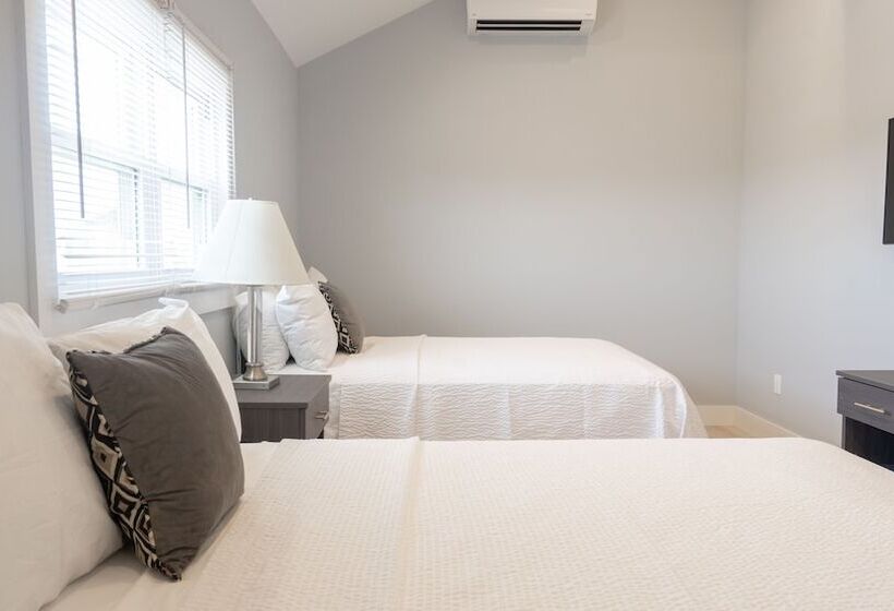 Номер Стандарт, A Wave Inn