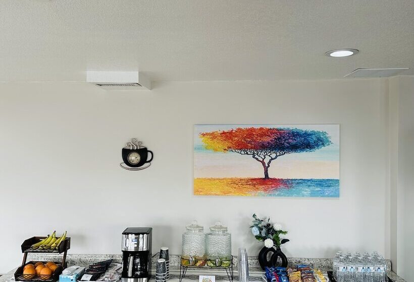 Family Suite, Timberland Inn & Suites