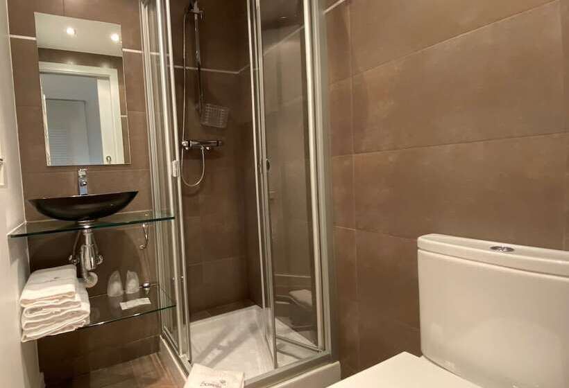 Номер Стандарт, Hostal Somnis