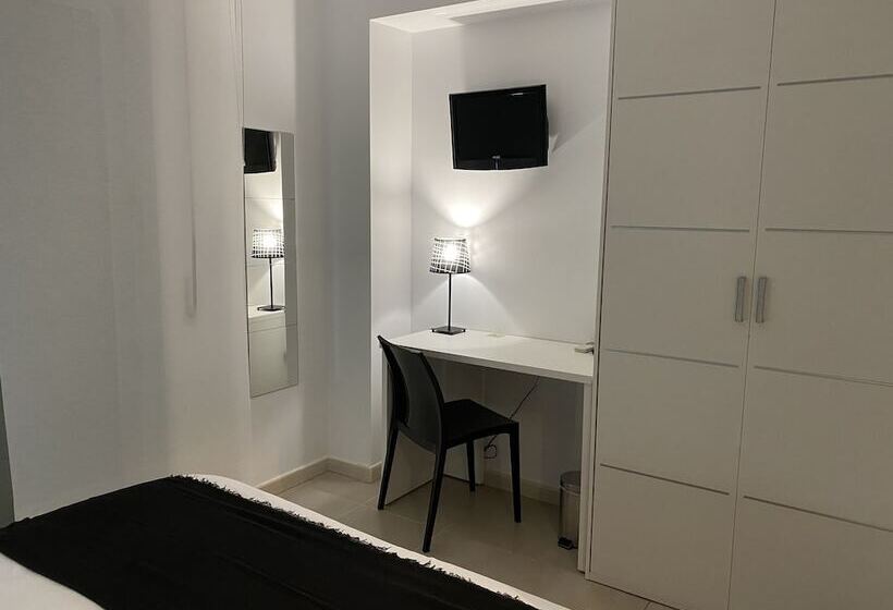 Номер Стандарт, Hostal Somnis