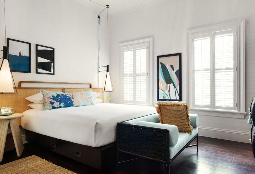 适合残疾人士使用的带超级大床的标准间, Ridley House  - Key West Historic Inns