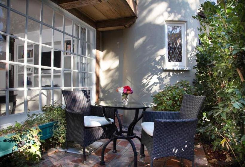 Апартаменты Deluxe 1 Спальня, The Charlie West Hollywood