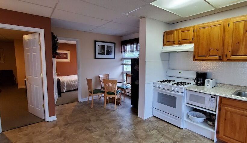 Люкс 2 Спальни, Lido Motel Lake George
