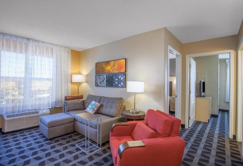 Люкс 2 Спальни, Towneplace Suites Huntsville