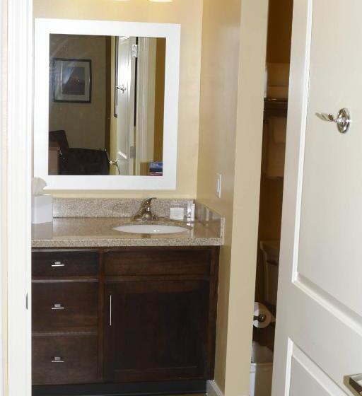 스위트 킹사이즈 침대, Towneplace Suites Redding