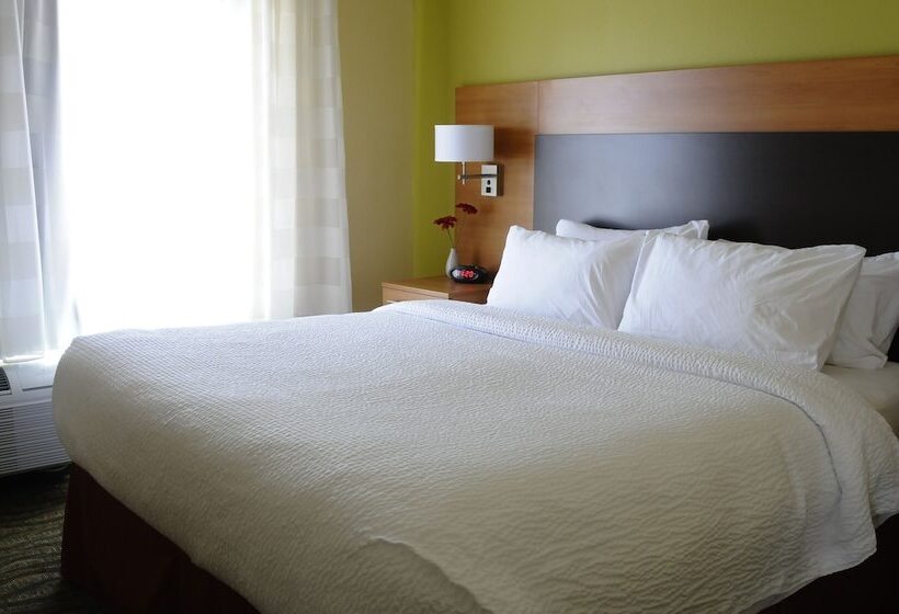 침실 2개 스위트, Towneplace Suites Redding