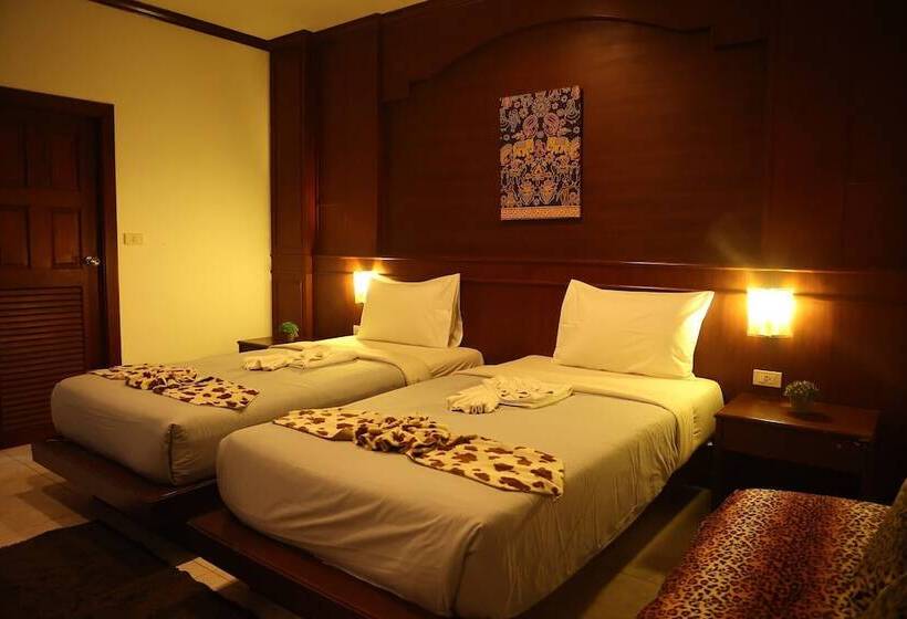 Номер Стандарт, New Forest Patong
