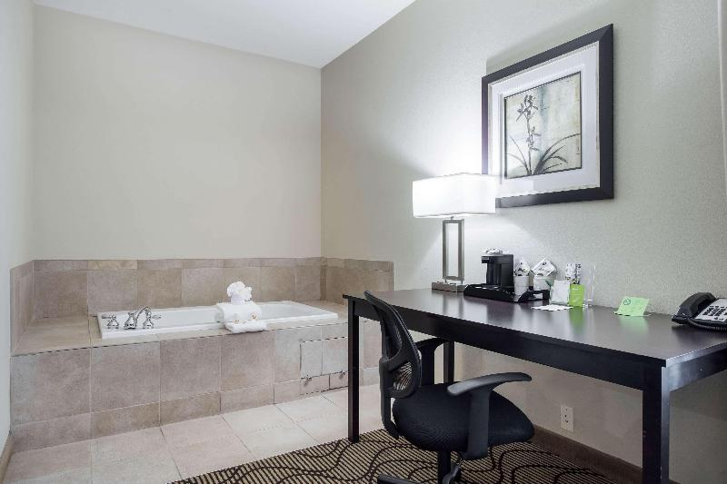 Люкс Повышенной Комфортности, La Quinta By Wyndham Auburn