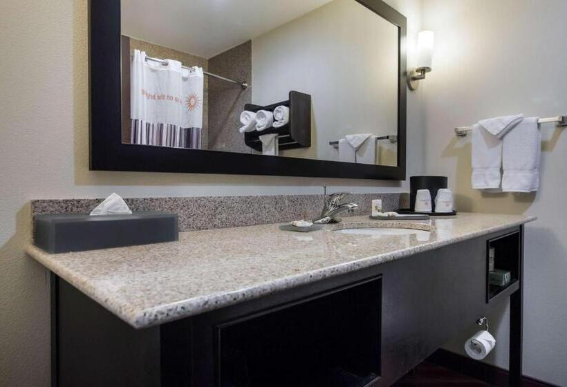 جناح لذوى الاحتياجات الخاصة, La Quinta By Wyndham Auburn