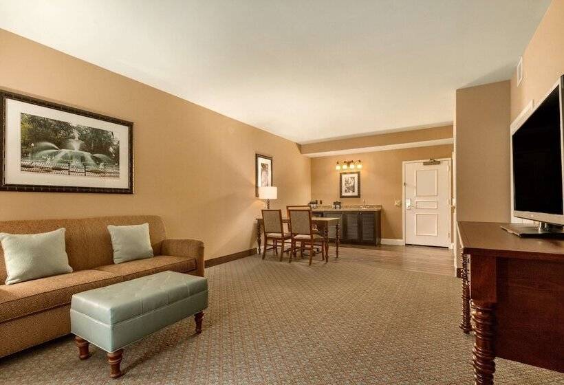 סוויטת פרמיום, Embassy Suites By Hilton Savannah Historic District