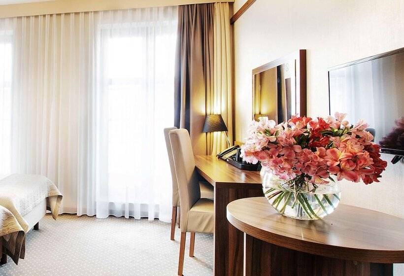 Номер Стандарт Индивидуальный, Golden Tulip Krakow City Center