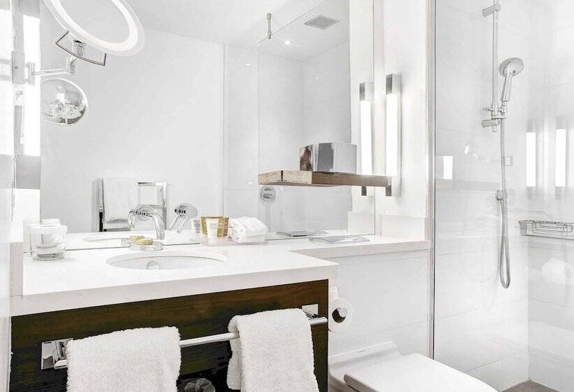 Family Suite, Sandman Signature Newcastle