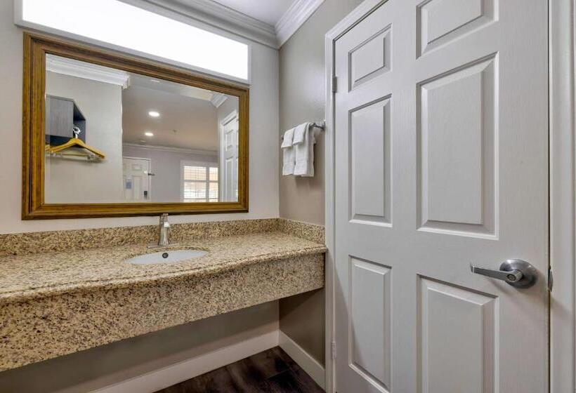 Люкс Повышенной Комфортности, Motel 6 South Gate CA