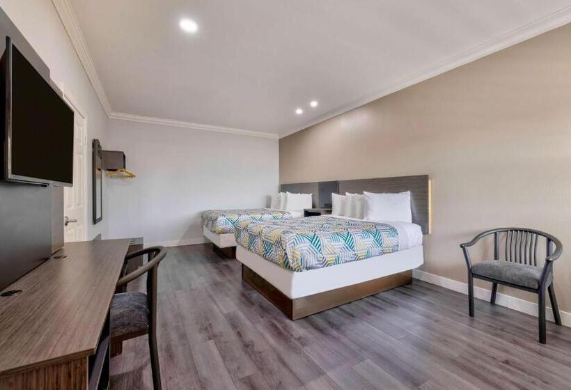 Номер Стандарт, Motel 6 South Gate CA