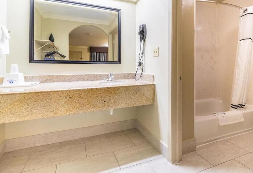 Люкс Кровать Кинг, Americas Best Value Inn I 45 / Loop 610