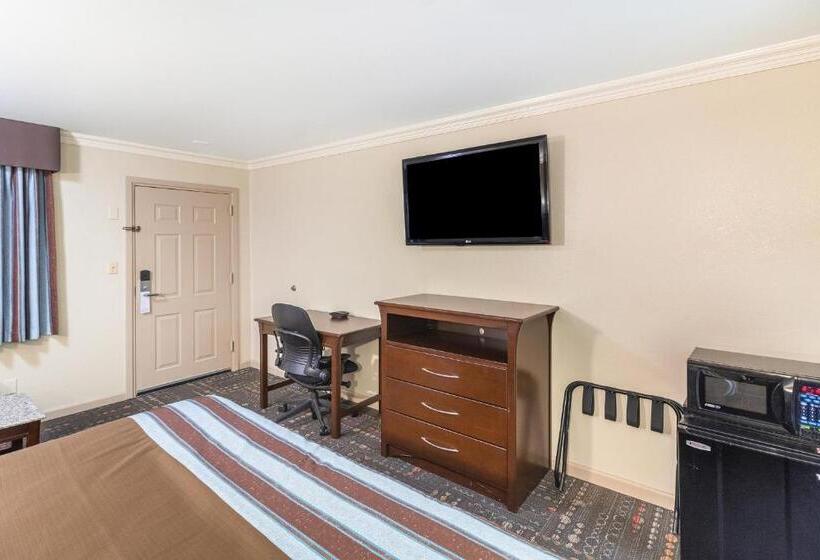 Номер Стандарт Кровать Кинг Адаптированный для Инвалидов, Americas Best Value Inn I 45 / Loop 610
