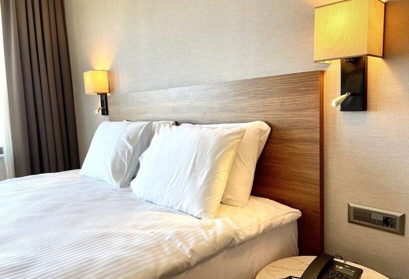 سوییت, Türkmen Riverside Hotel Adana