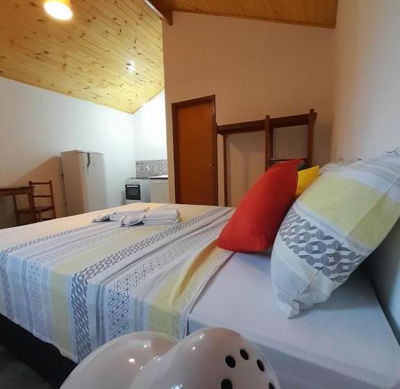 Шале 1 Спальня, Hospedaria Chalés Das Acácias
