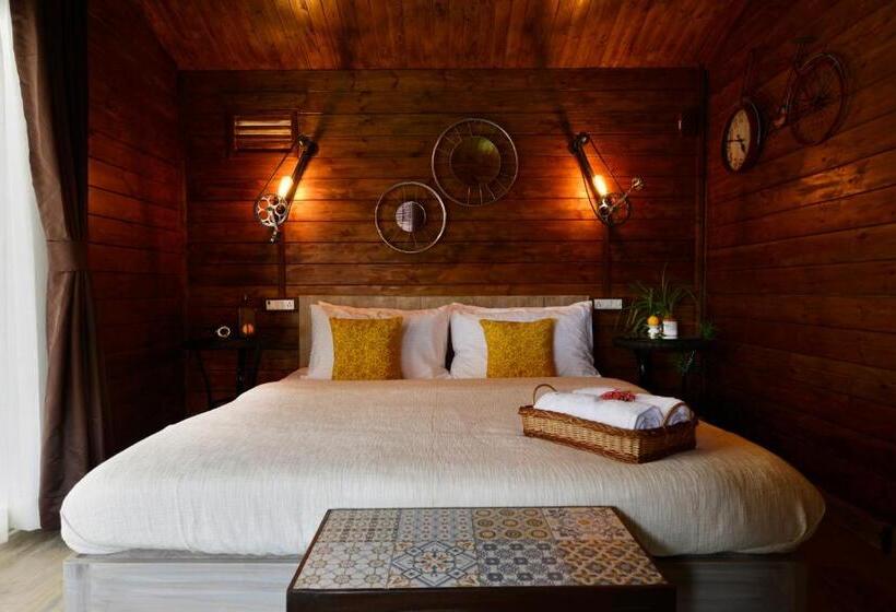 Номер Стандарт Вид на Озеро, Anchaviyo Resort