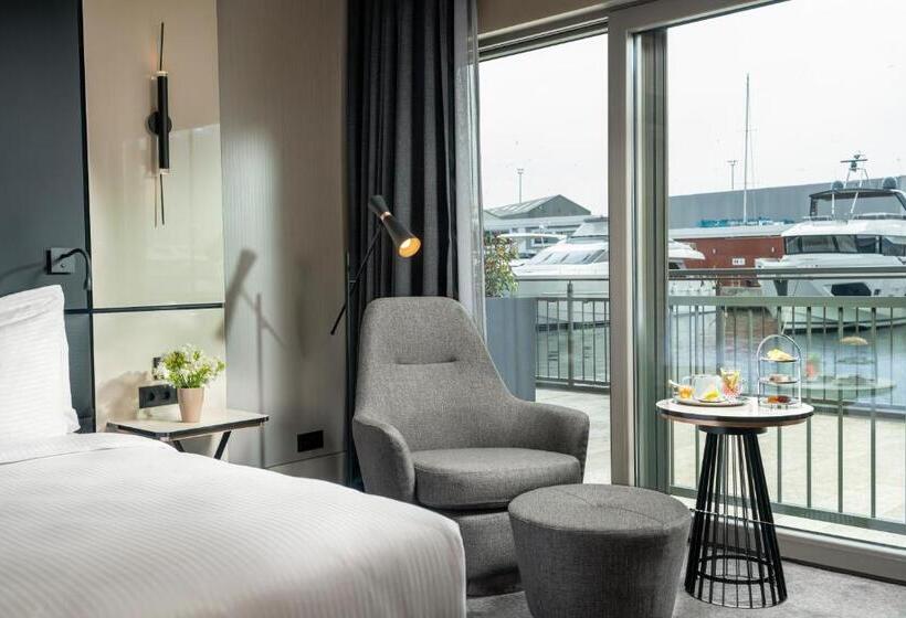キングサイズベッドのスタンダードルーム, Crowne Plaza   Istanbul Tuzla Viaport Marina, An Ihg