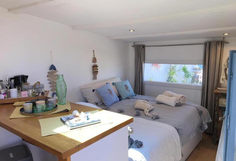 Номер Deluxe, Cabanon De Pêcheur En Bord De Lagune