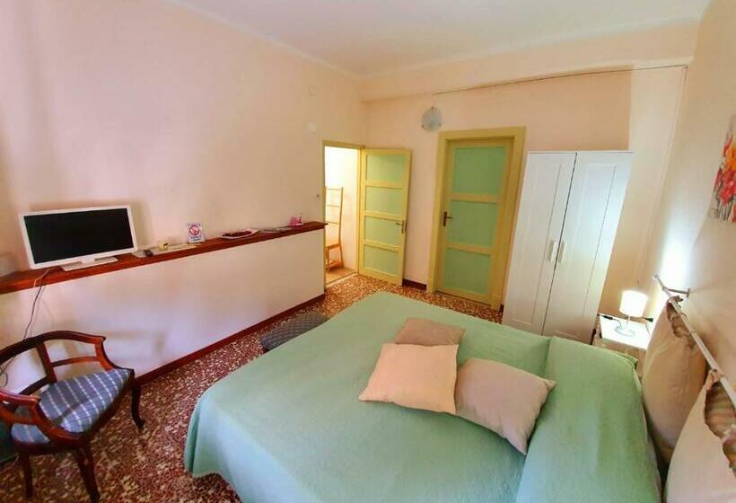 Номер Стандарт, Il Girasole ...at Andorus  House