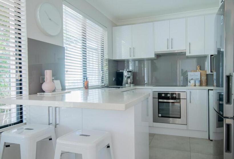 شقة غرفة واحدة, Mindarie Retreat