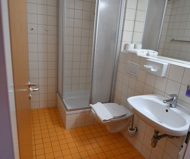 Номер Стандарт Трехместный, Motel55   Nettes Hotel Mit Self Check In In Villach, Warmbad